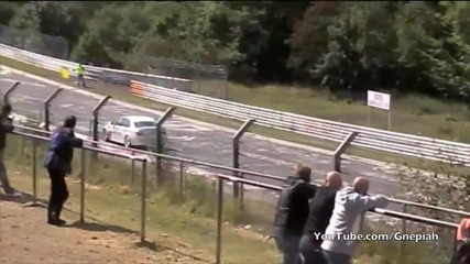 Sabine Schmitz - Ring Bmw Taxi drifting the Nordschleife 