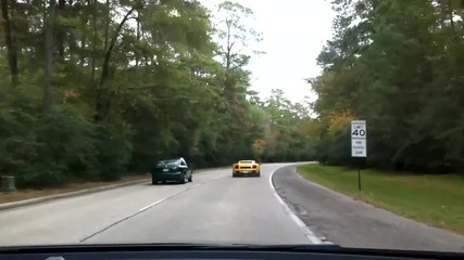 Никога Не Се Закачай Със Lamborghini Gallardo на Светофара 