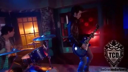 Превод {{{ Jonas Brothers - Tell me why }}} 