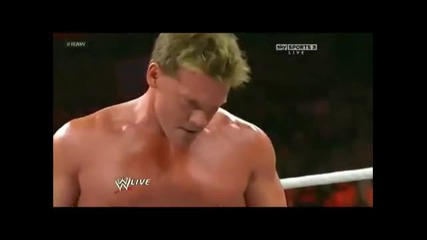 Chris Jericho атакува Cm Punk [+ Codebreaker] !