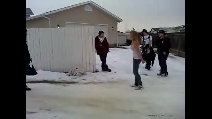 Женски Бой В Снега 
