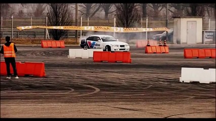 Drifting ornge Bmw M3 E92-monza circuit 19.02.2012