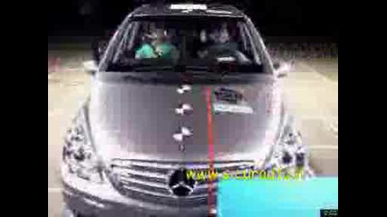 Crash Test - Mercedes Benz B - Class
