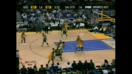 Kobe Bryant - Рекорд 12 Поредни 3