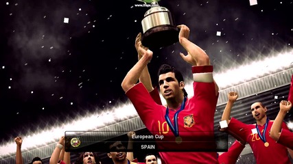 Cesc Fabregas Вдига Купата на Evro 2012 
