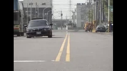 Bmw E38 handling test