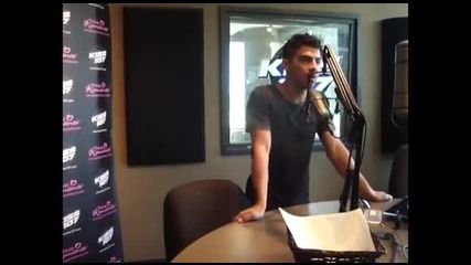 Joe Jonas Meet Greet in the Kiss 107 Coca-cola Loung