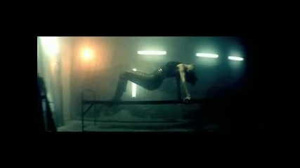 Rihanna - Disturbia