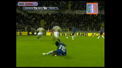 Juventus - Inter 0 - 1 (1 - 1,  18 4 2009).flv