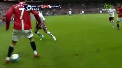 Кристиано Роналдо си прави бъзик с футболисти на Арсенал 