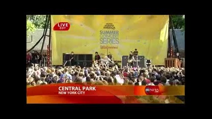 Green Day - 21st Century Breakdown (live on Good Morning America 05.22.2009) 