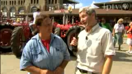 Iowa State Fair - Farmall Promenade Square Dancing Tractors