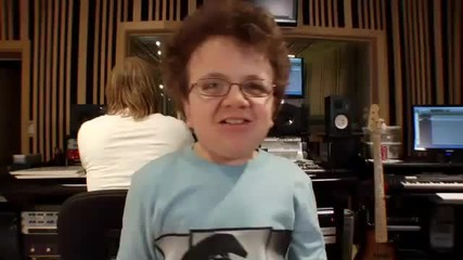 Mалкия Keenan Cahill, пак се раздава - Супер Смях 