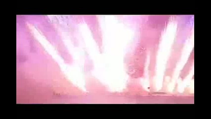Страхотна Заря На Нг В Лондон 