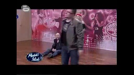 Циците На Соня Васи В Music Idol