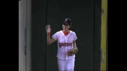 Невероятно Хващане На Жена В Бейзбола