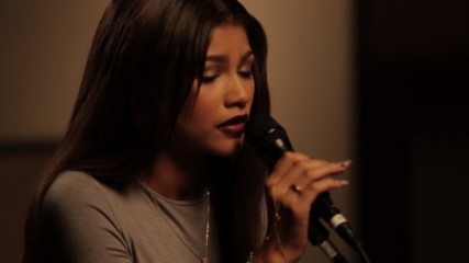Zendaya - Replay (Acoustic) (Оfficial video)
