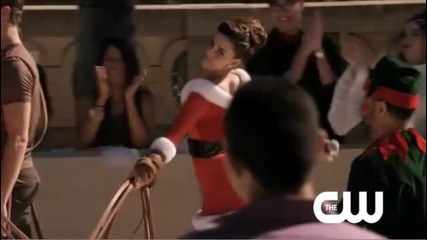 [90210] Jessica Lowndes (adrianna) sing Santa baby