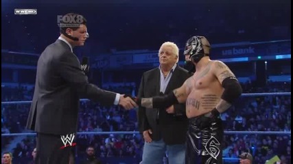 Cody Rhodes се завърна и преби Rey Mysterio 