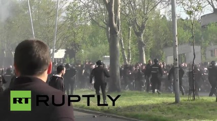 Serbia: Partizan Belgrade fans clash with police before Red Star match