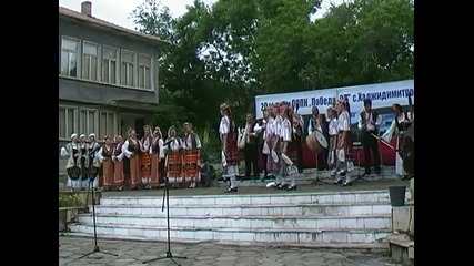Концерт на ансамбъл Иван Вълев гр.плевен в с.хаджидимитрово общ.свищов - част 2
