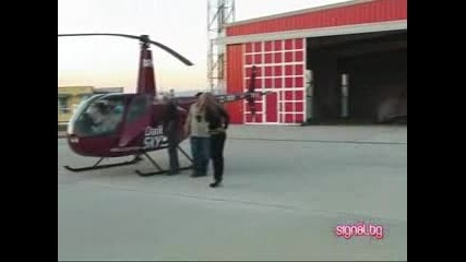 (видео) Андреа лети с фен в хеликоптер 