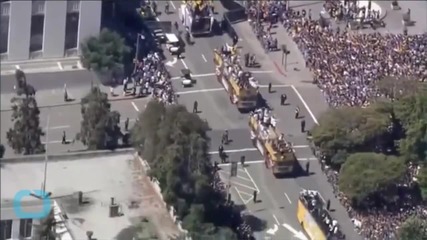 1 Million Crowd Downtown Oakland Celebrating Golden State's NBA Title