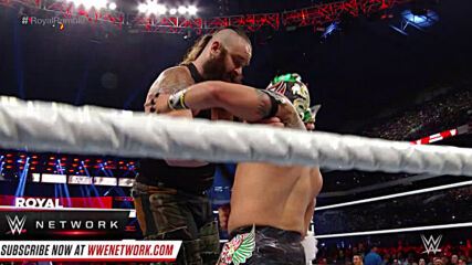 Braun Strowman launches Kalisto from the Royal Rumble Match: Royal Rumble 2017