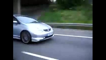 Връщане на предавка с Honda Civic Type - R 