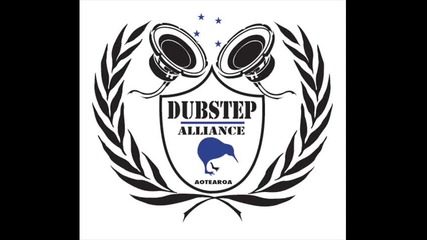 Dubstep - Cracks Begin to Show