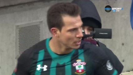 Седрик Соарес довърши Уигън с втори гол