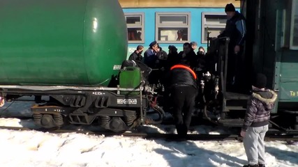 609.76 се прикачва към атракциония влак