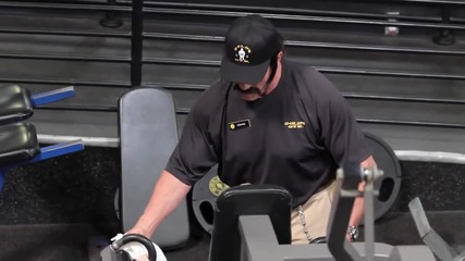Arnold Works at Gold's