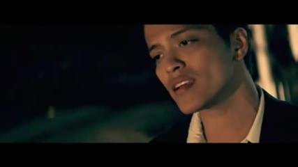 Bruno Mars - Grenade [official Music Video]