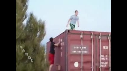Салто с удар в земята 