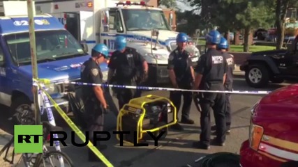 USA: Six injured as bus crashes into building in New York