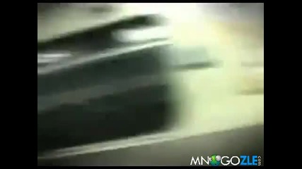 Летене с пожарогасител в метрото смях... 