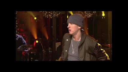 Зашеметяваща Bonus Track From Recovery - Eminem - Ridaz [2010]