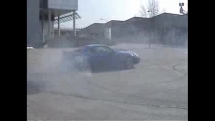 Ford Mustang burn & drift 