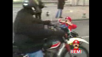 Remi Gaillard - Mario Kart