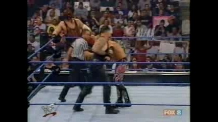 W W F Smackdown 08.23.2001 Острието и Кристчън с/у Гробаря и Кейн 