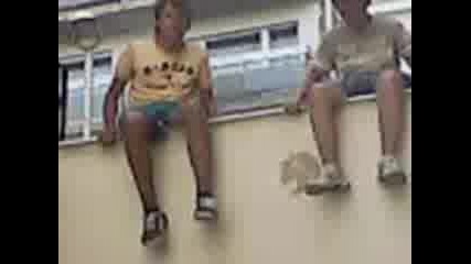 Vid001.3gp