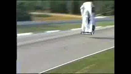 McLaren F1 Crash