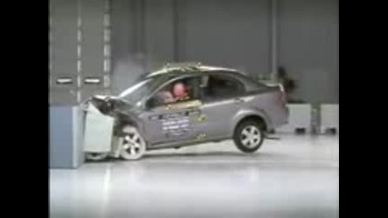 Chevrolet aveo crash test