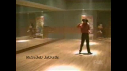 Michael Jackson Is Dancing 
