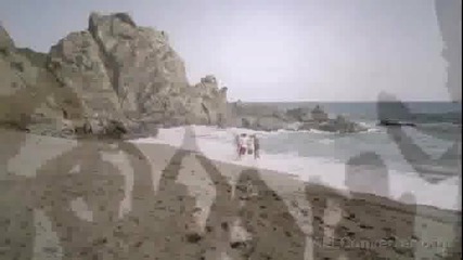 One Direction - What Makes You Beautiful