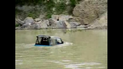 Невероятно Гледай!!! - Suzuki Swim