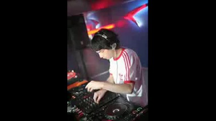 Alex Kenji - Volviendo Loco (original mix).avi