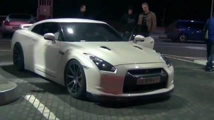 Bugatti Veyron vs Nissan G T R 1000hp