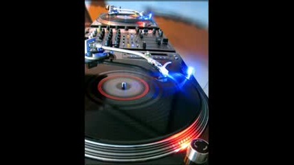 Dee Jay Bobo - Afrooriental ( Regeaton mix) 